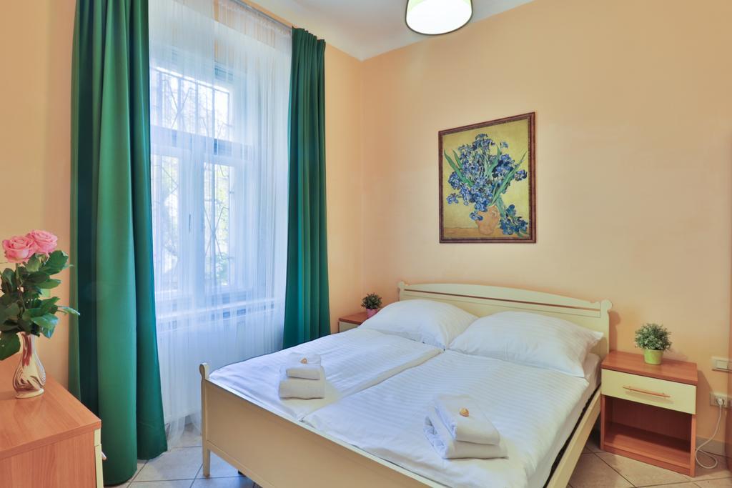 Apartment Na Kozacce 6 Praha Ruang foto
