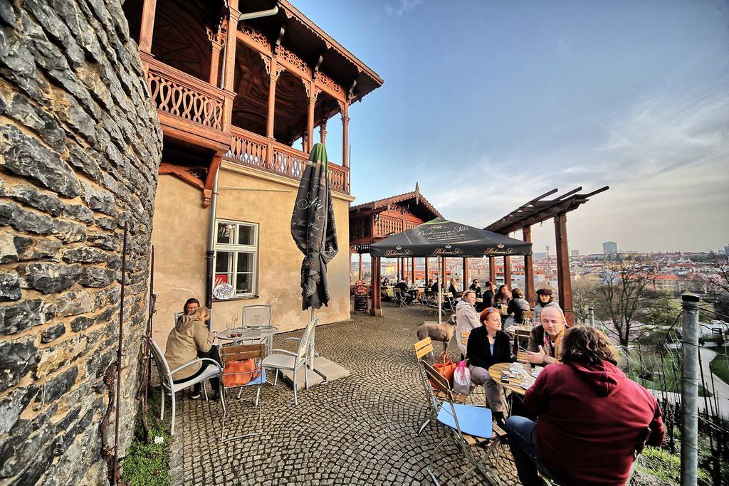 Apartment Na Kozacce 6 Praha Bagian luar foto