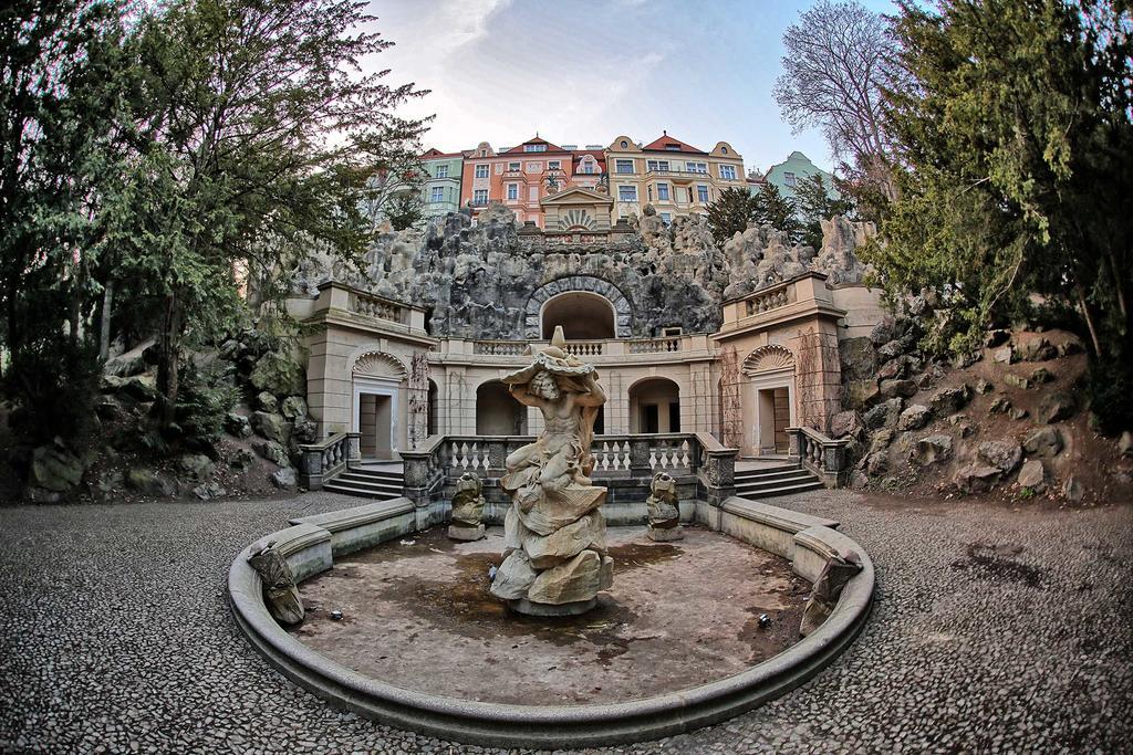 Apartment Na Kozacce 6 Praha Bagian luar foto