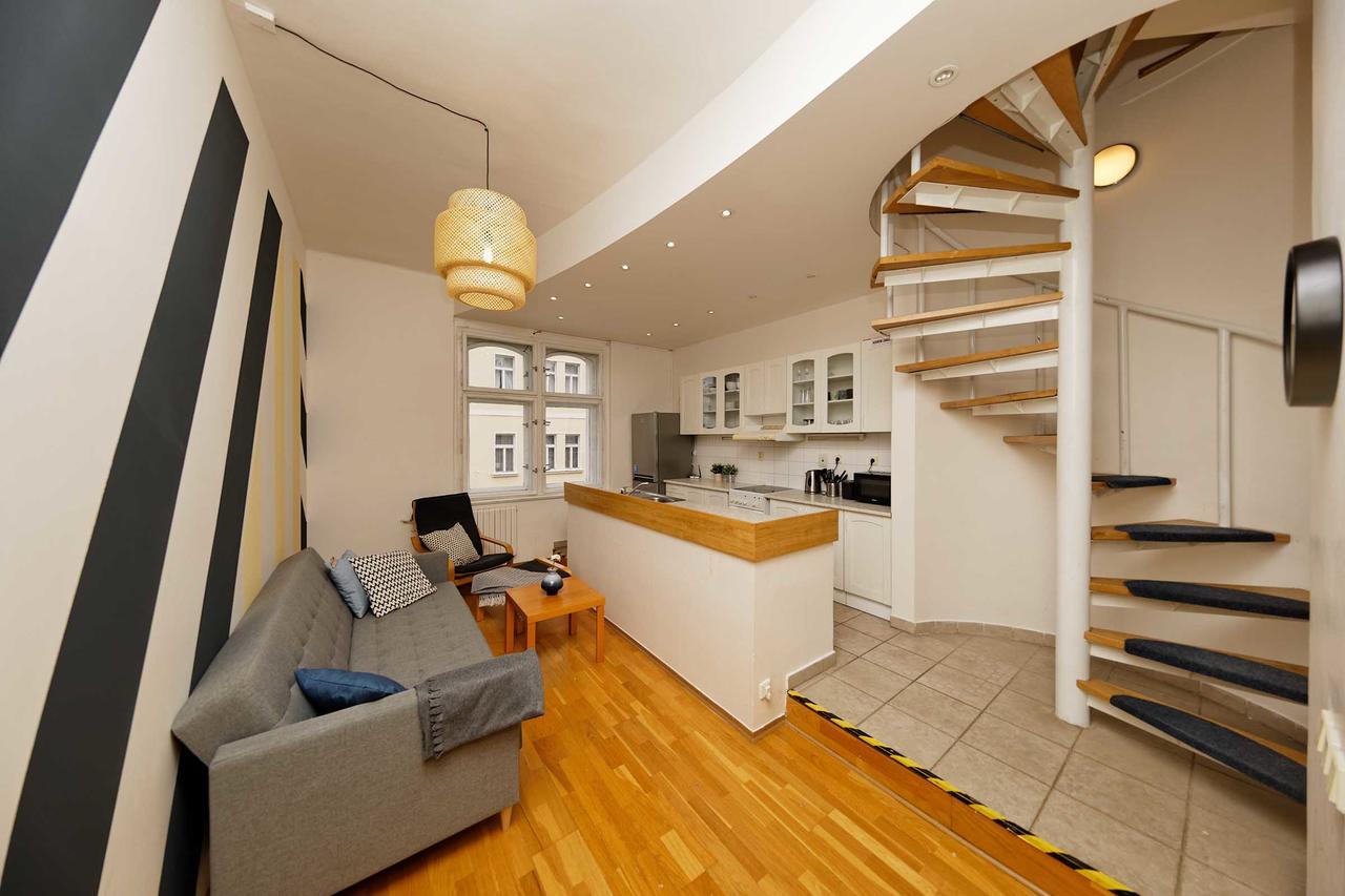 Apartment Na Kozacce 6 Praha Bagian luar foto