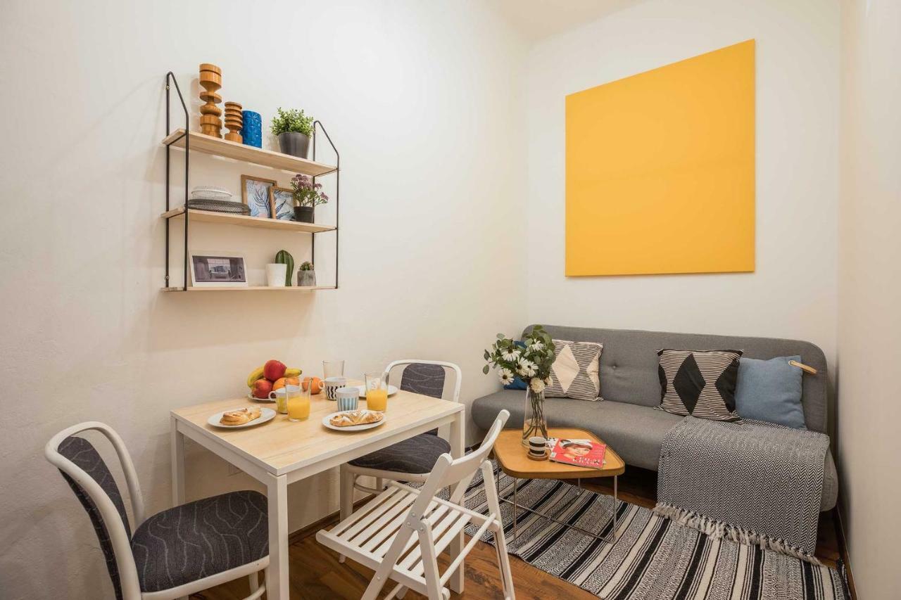 Apartment Na Kozacce 6 Praha Bagian luar foto